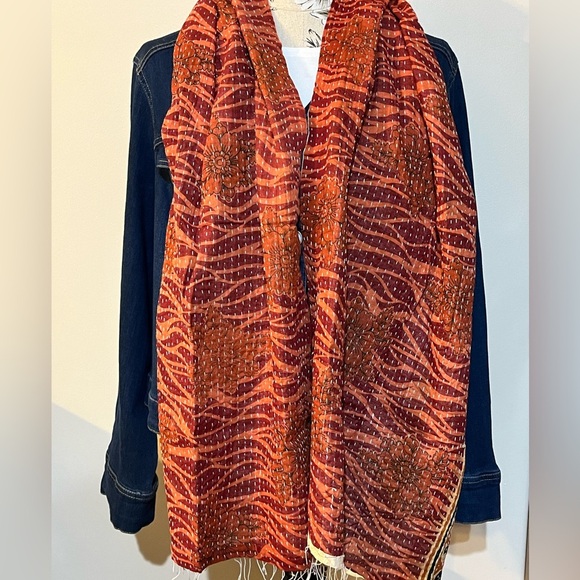 KANTHA SCARF REVERSIBLE TWO SIDED SARI HEAD WRAP DECOR LINEN SARONG - Picture 3 of 7